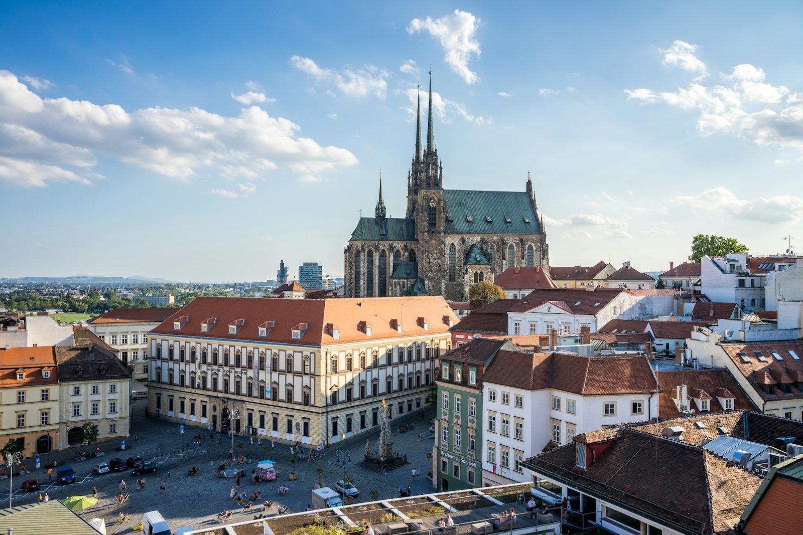 Panorama Brna s katedrálou sv. Petra a Pavla